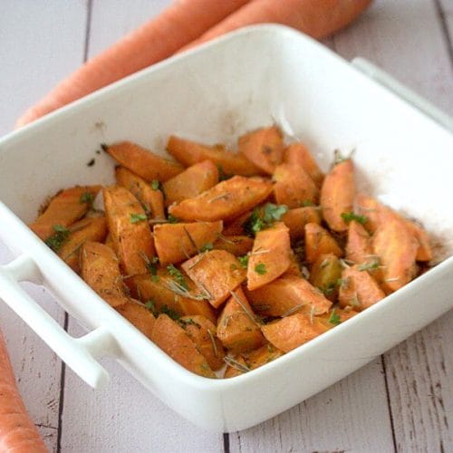 Carottes rôties au four à l'ail et aux herbes IG bas