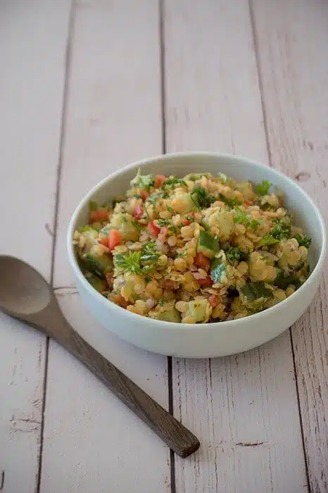 Salade de lentilles corail aux légumes frais IG bas